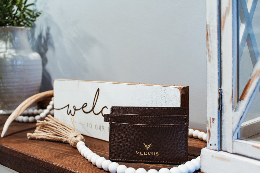 VEEVUS Unisex Saffiano Leather Card Wallet
