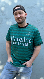 Load image into Gallery viewer, VEEVUS & Hareline Official Unisex Fly-Tying Jersey